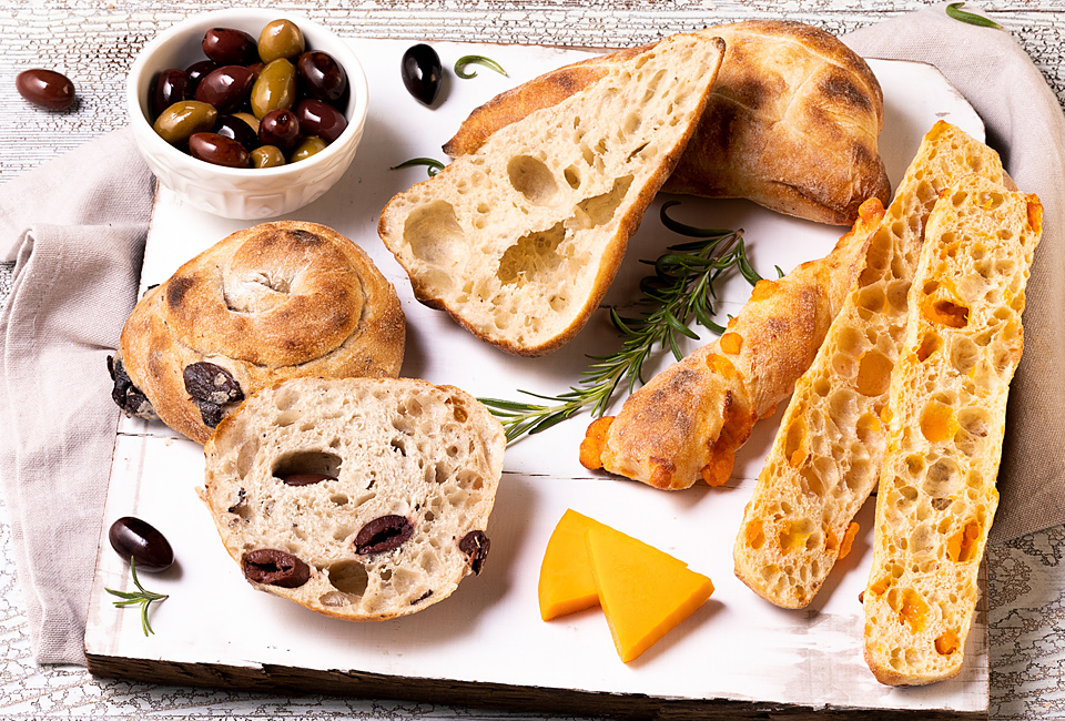 Fotografia a food styling pre pekáreň. Svetlá séria.