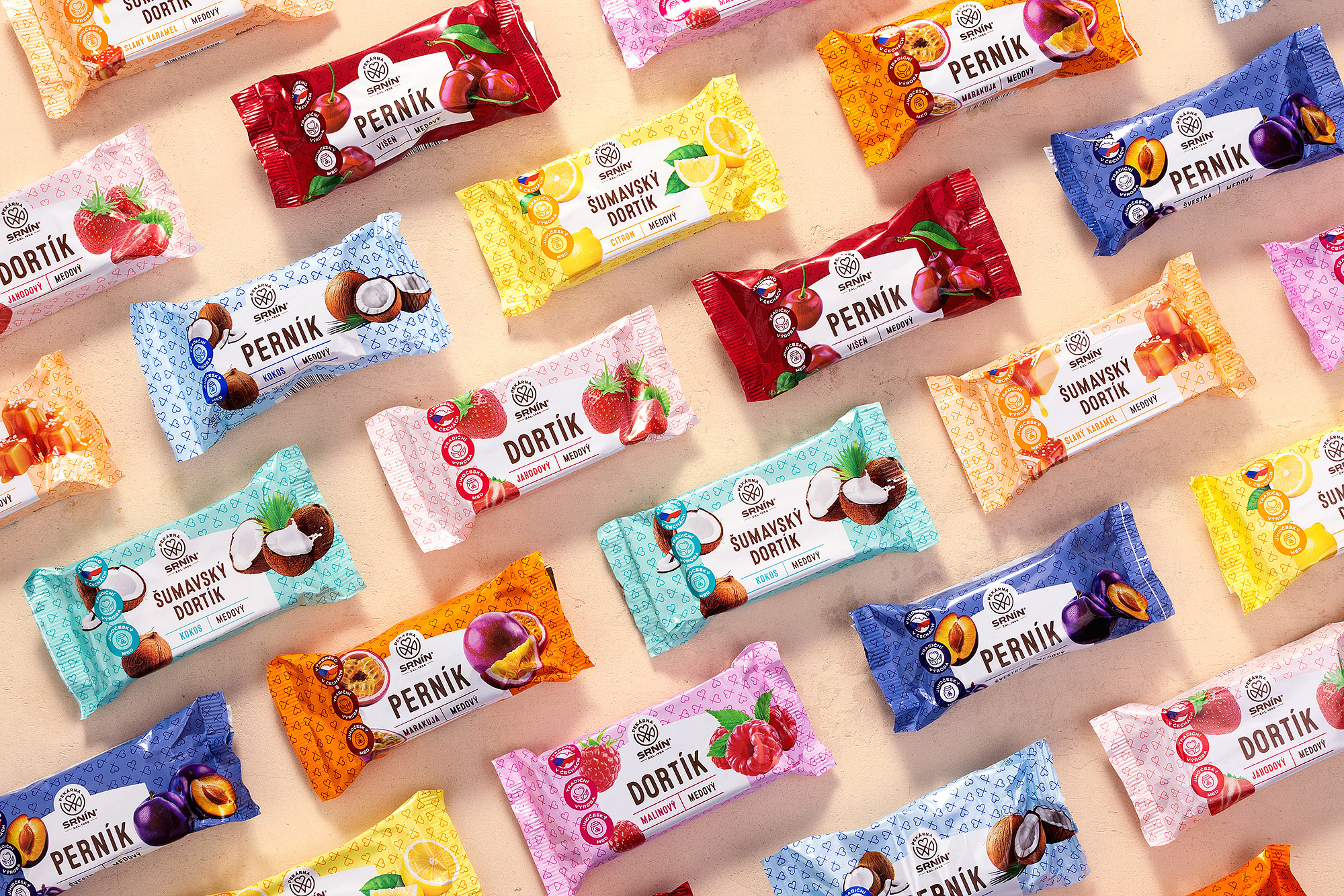 Pekaren srnin small cakes gingerbread modern colorful packaging